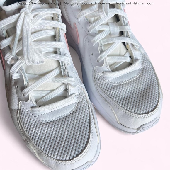 Pink and white Nike Air Max Excee shoes - Picture 6 of 7